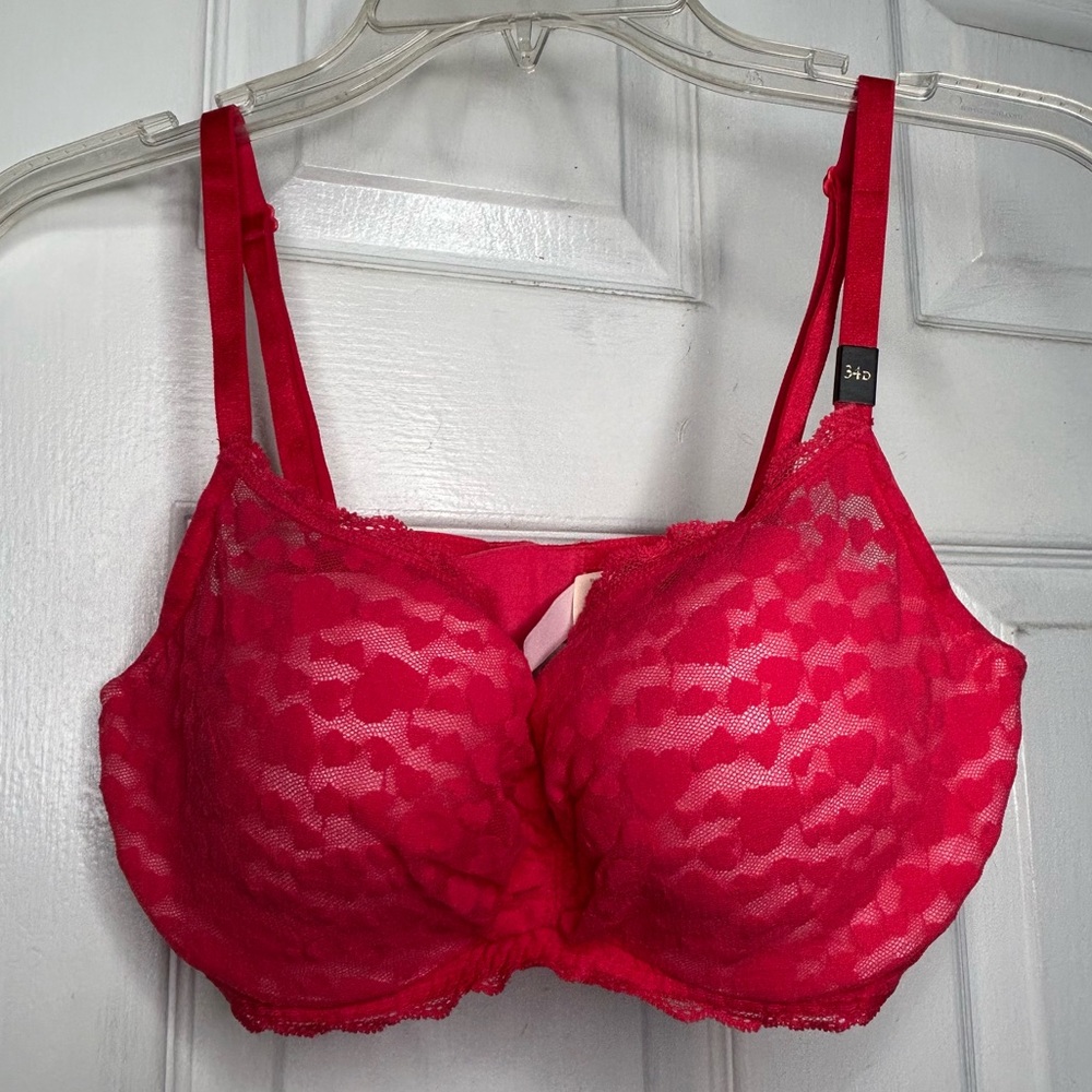 Victoria's Secret Red Full-Coverage Bra with Lace Heart Design